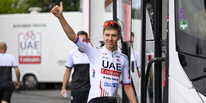 Pogacar test Fizik-zadel: Ruilen Visma | Lease a Bike en UAE Emirates van sponsor?