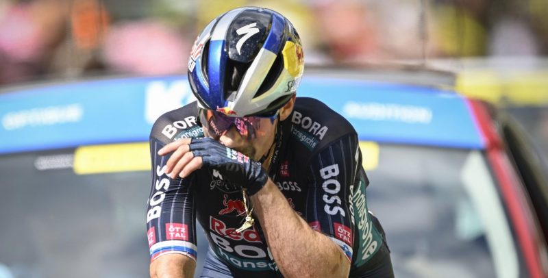 Tour 2024: Primoz Roglic betrokken bij grote valpartij in finale rit twaalf