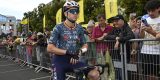 Van Aert ziet zekere zege door vingers glippen: Zat ingesloten tussen Démare en de hekken
