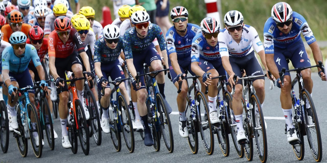 Remco Evenepoel maakt zich op voor Pyreneeën: “Vermoeidheid in de benen is in mijn voordeel”