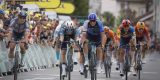 Veroorzaakte manoeuvre Maxim Van Gils stevige val in volle sprint? Er was zeker een gat
