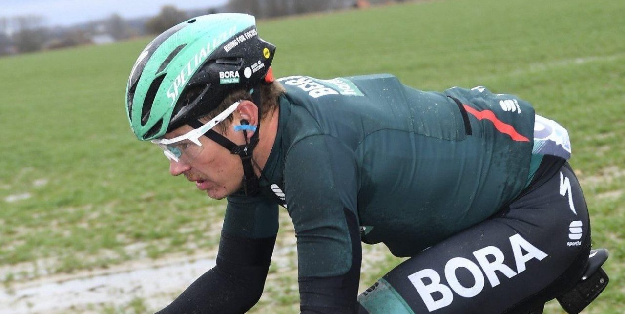Martin Laas wint eerste sprintclash in Tour of Taihu Lake, Jesper Rasch vierde