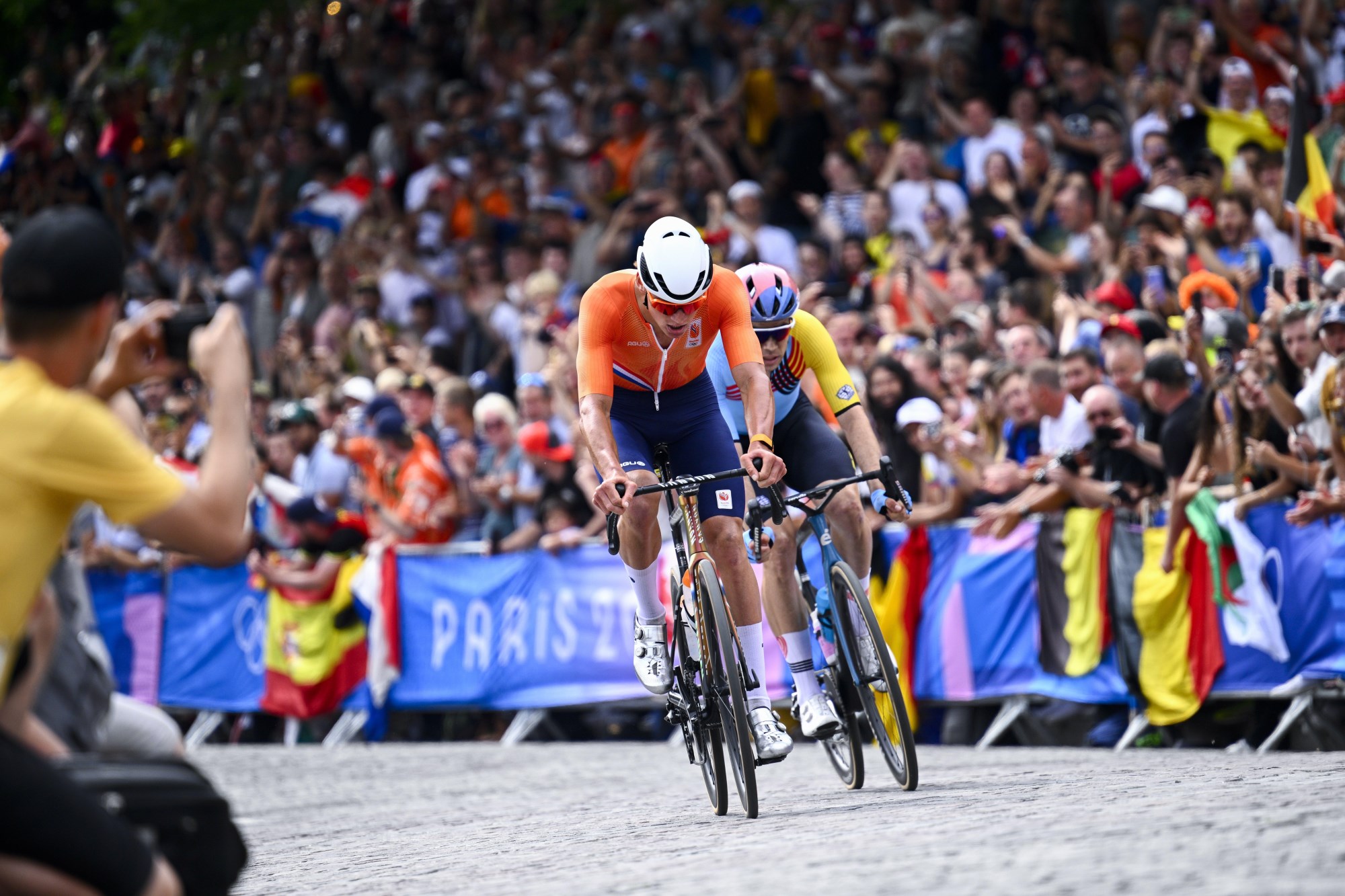 ‘Organisatie Tour de France wil peloton in 2025 over Montmartre laten rijden in slotrit’
