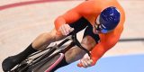 Jeffrey Hoogland knokt zich naar halve finale in sprint: “Bikkelharde strijd”