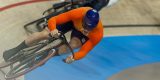Harrie Lavreysen met de schrik vrij in voorronde Keirin: “Er gebeurde van alles”