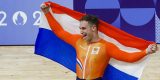 Parijs 2024: Harrie Lavreysen voltooit historische hattrick in Parijs met goud op de keirin