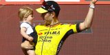 Wout van Aert na derde Vuelta-ritzege: Dat maakt het extra speciaal om hier te winnen