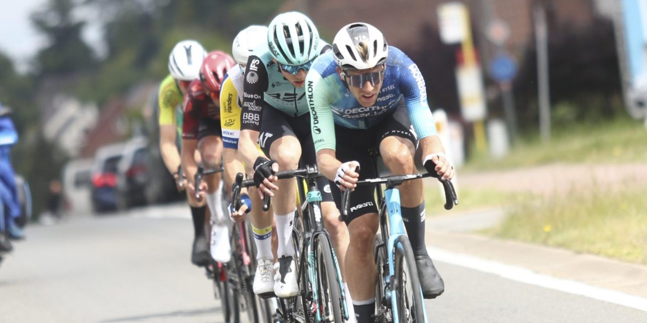 Vuelta 2024: Leider Ben O’Connor ziet ploegmaat opgeven