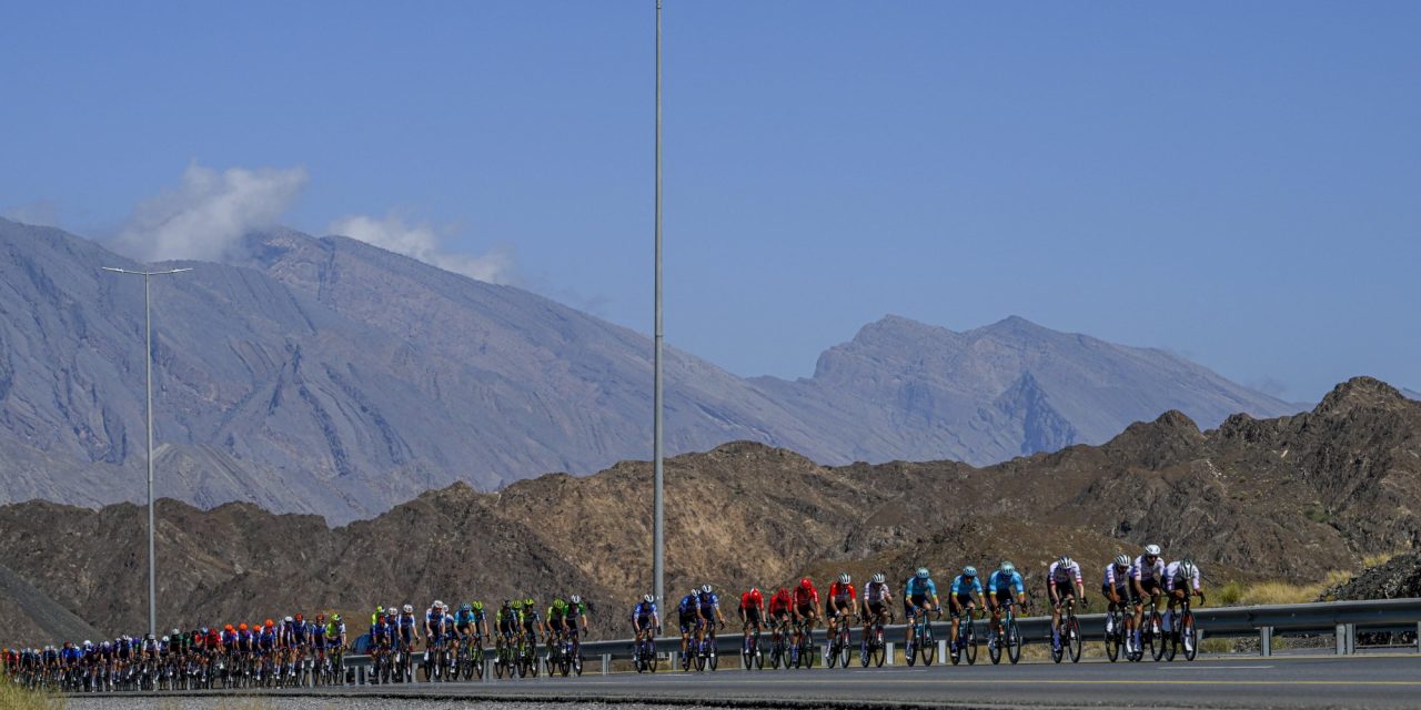 Quinten Veling grijpt net naast zege in openingsrit Tour of Salalah