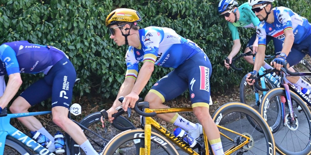Remco Evenepoel traint nog twee uur bij na vierde rit Tour of Britain: “Was maar een korte etappe”
