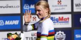 WK 2024: Cat Ferguson klasse apart in tijdrit voor junioren vrouwen, Fee Knaven grijpt naast medaille