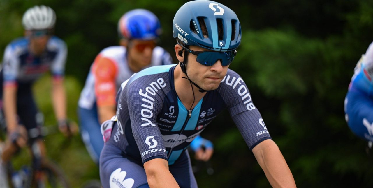 Team dsm-firmenich PostNL verlengt contract van pechvogel Matthew Dinham
