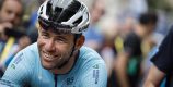 Afscheidnemende Mark Cavendish krijgt eresaluut van collega’s