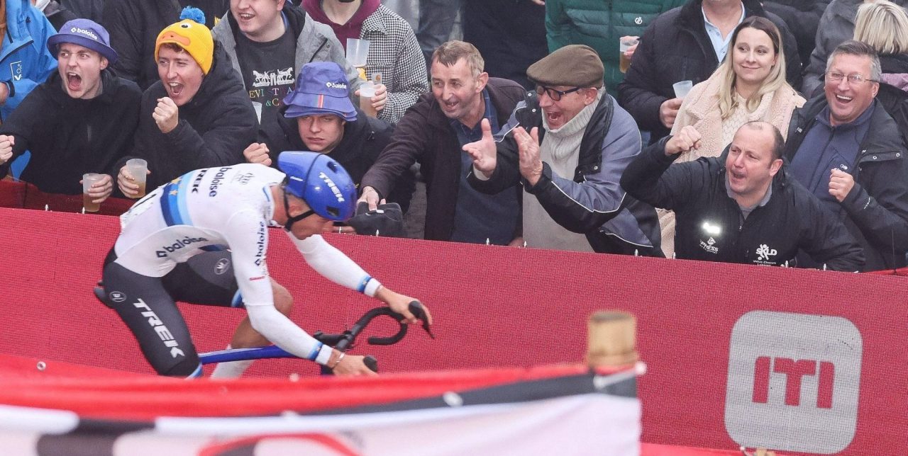 ‘Kijkcijfers in de cross significant hoger dan toen Van Aert en Van der Poel meededen’