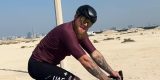 Ook een begenadigd fietser? Jake Paul vergezelt partner Jutta Leerdam tijdens trainingsrit