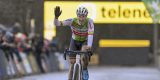Dappere Sweeck kan Van der Poel even volgen: “Sterretjes gezien in wiel van Mathieu”