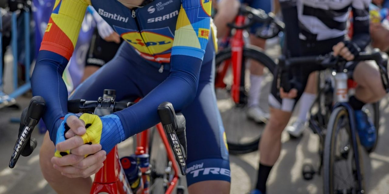 ‘MotoGP-coureur Aleix Espargaró wordt wielrenner bij opleidingsploeg Lidl-Trek’