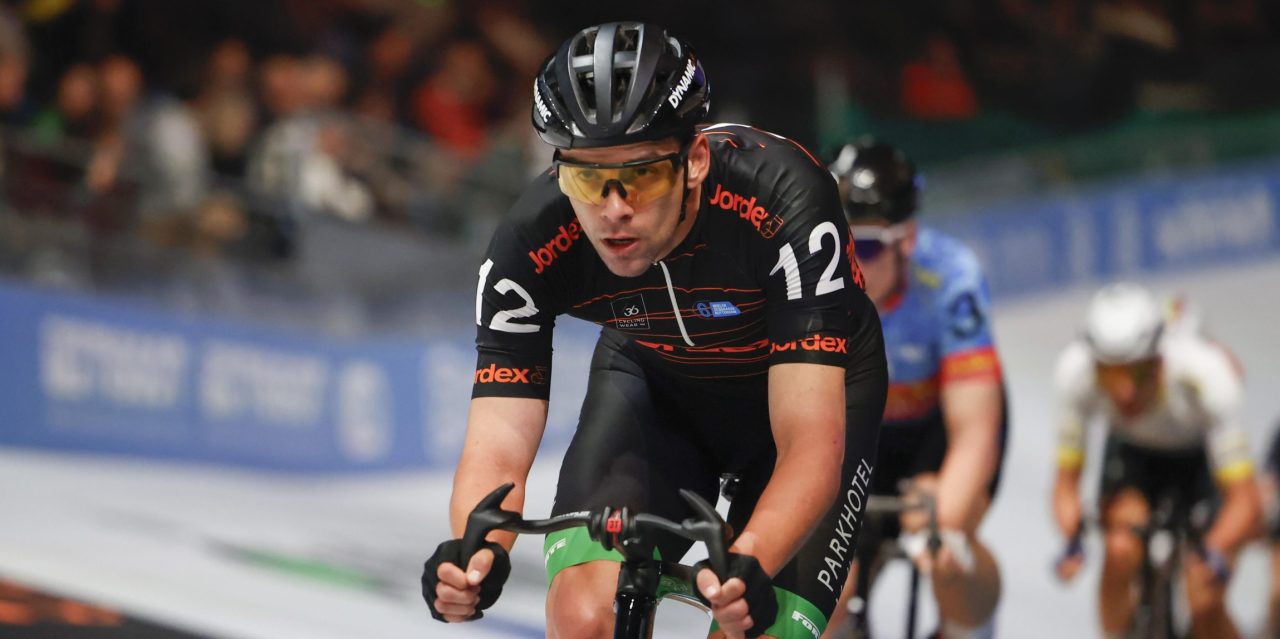 Vincent Hoppezak en Philip Heijnen leiden in Zesdaagse van Rotterdam
