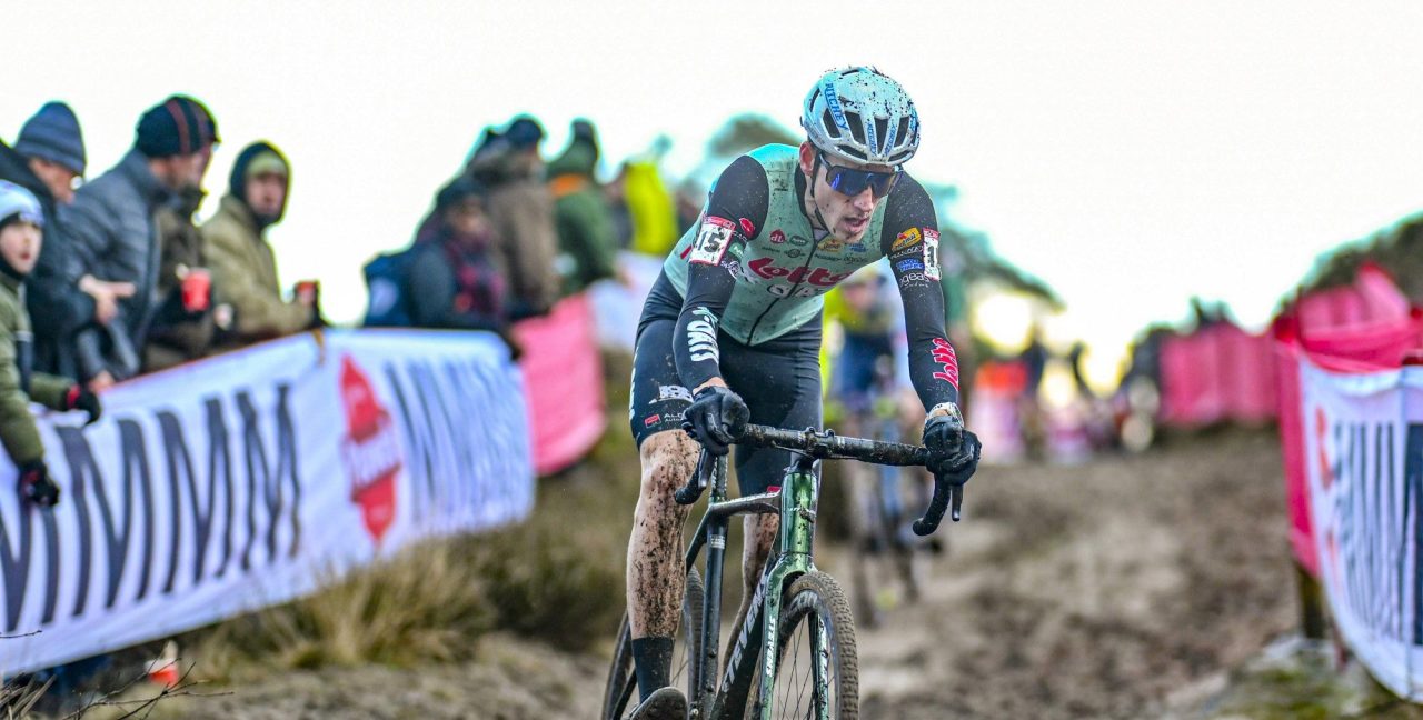 Jens Adams baalt na mislopen WK-selectie: “Een week lang aan het lijntje gehouden”