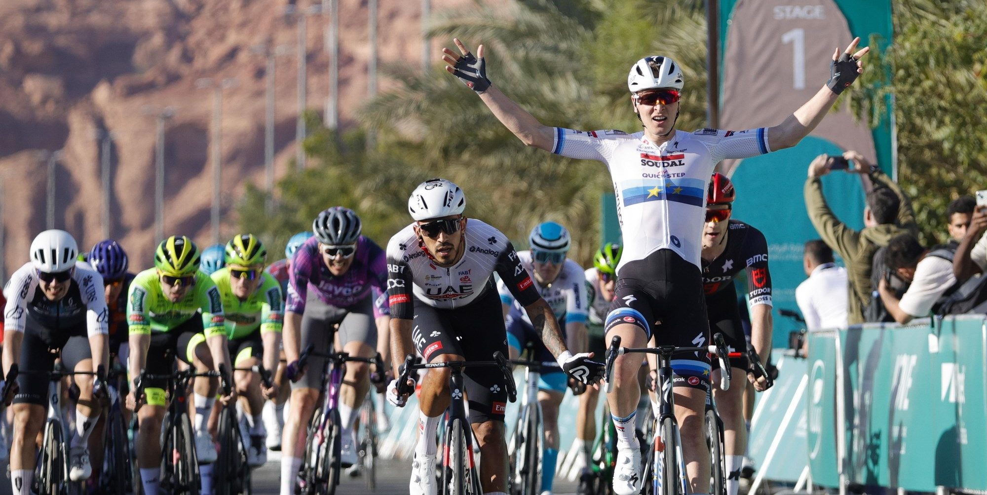 Tim Merlier Wins Opening Stage of AlUla Tour, Maikel Zijlaard Third After Arvid de Kleijn's Crash - News Directory 3