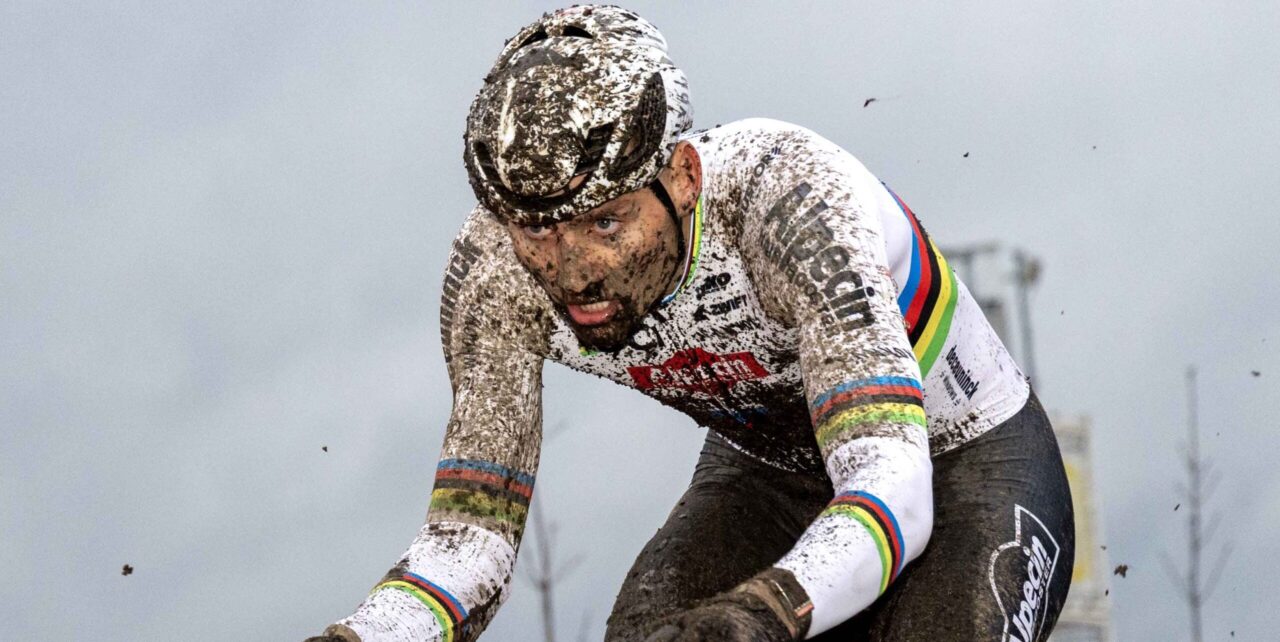 Wielrennen op TV: Exact Cross Kortrijk, Wereldbeker Namen