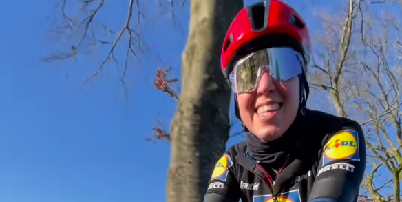 Shirin van Anrooij mag twee maanden na operatie trainingsuren opvoeren