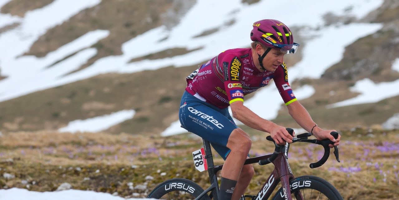 Karel Vacek, gewezen rivaal van Remco Evenepoel, hangt nu al fiets aan de wilgen