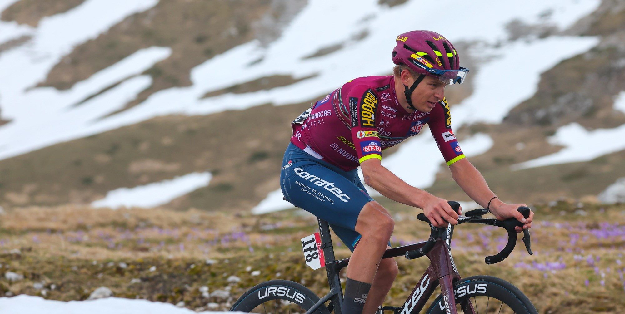 Karel Vacek, gewezen rivaal van Remco Evenepoel, hangt nu al fiets aan de wilgen