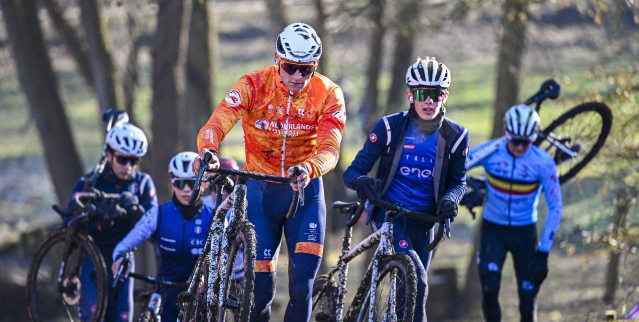 Van der Poel kijkt uit naar ‘eerlijke’ cross: “Er zijn technische stukken waar je verschil kunt maken”