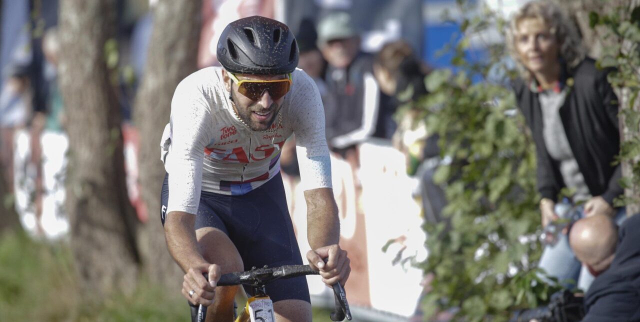 Jasper Ockeloen mag na moeilijke periode weer eens juichen in Strandrace van Petten