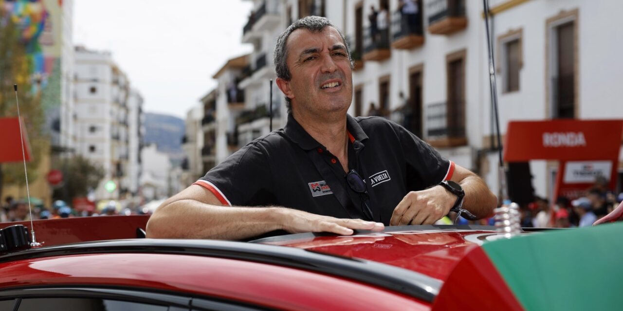 Vuelta-baas houdt zich op de vlakte in discussie over wildcards