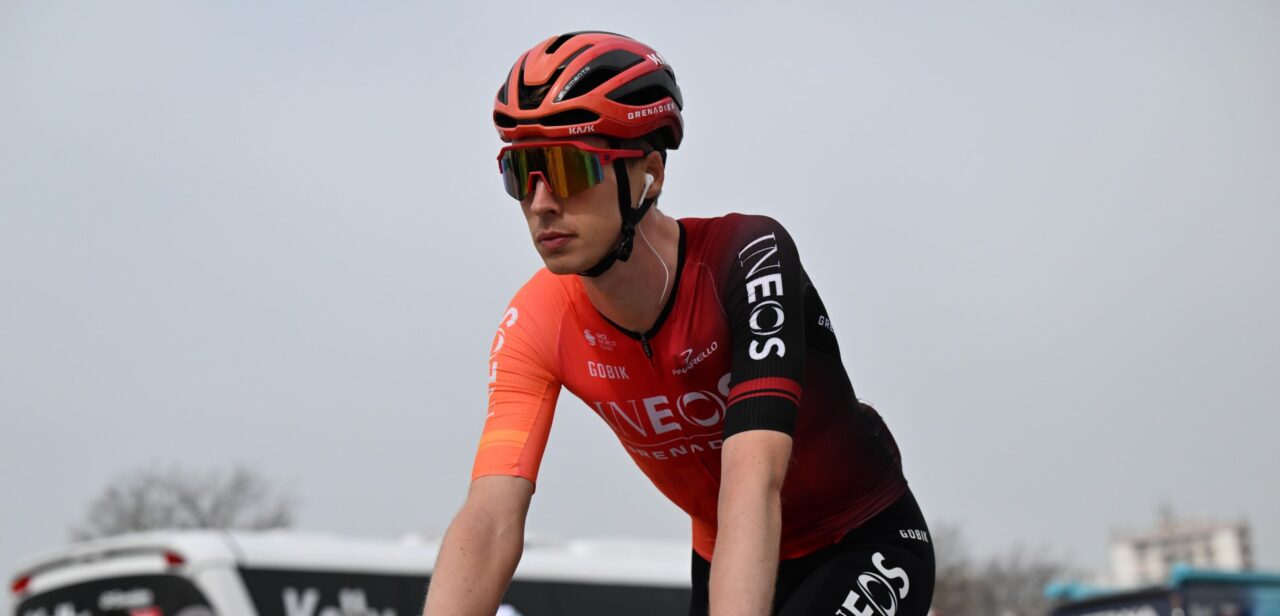Thymen Arensman kent goede dag in de Giro en maakt sprong in het klassement