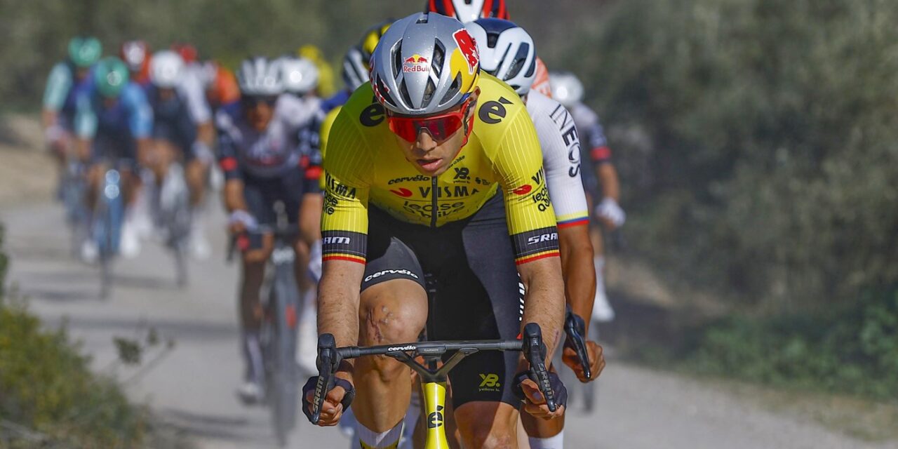 Wout van Aert koerst op nieuw paar schoenen