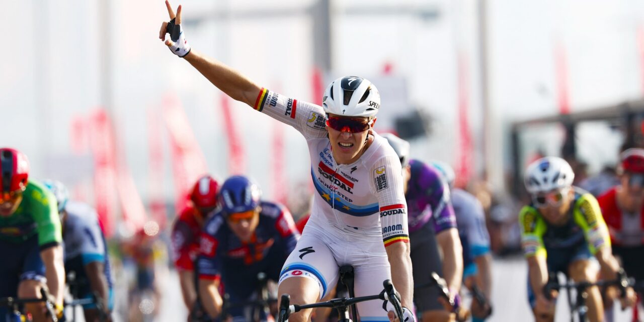 Indrukwekkende Tim Merlier pakt met overmacht tweede ritzege in UAE Tour