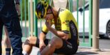 Visma | Lease a Bike ziet week voor Omloop Het Nieuwsblad Niklas Behrens vallen en opgeven