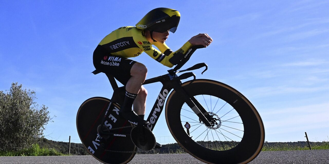 Jonas Vingegaard wint Volta ao Algarve na tijdritzege op slotdag, Wout van Aert tweede