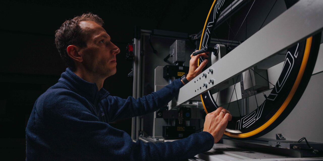Specialized halveert bandenassortiment en onthult ‘snelste WorldTour-band’