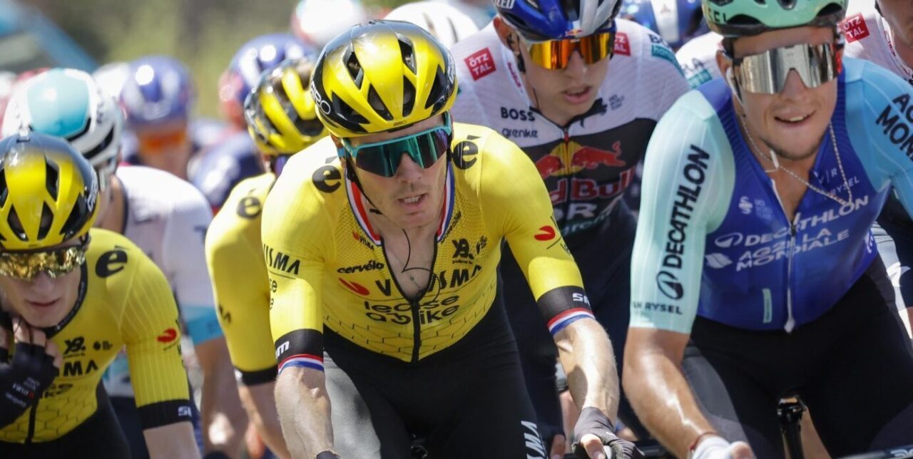 Dylan van Baarle blikt bij comeback terug op Omloop Het Nieuwsblad: “Interessant koersje”