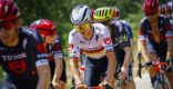 Giro 2025: De uitvallers - Twee opgaves in loodzware bergrit, nu 25 renners uit koers