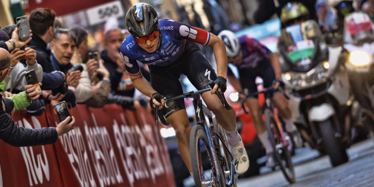Drijven Demi Vollering en Anna van der Breggen elkaar opnieuw tot het uiterste in Trofeo Alfredo Binda?