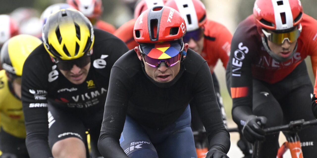 Mattias Skjelmose zit alweer op de fiets: “Helm heeft me gered van zware hoofdblessure”