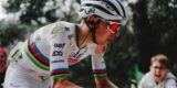 Na ‘wat pijn en stijfheid’ voelt Tadej Pogacar zich nu klaar voor Milaan-San Remo