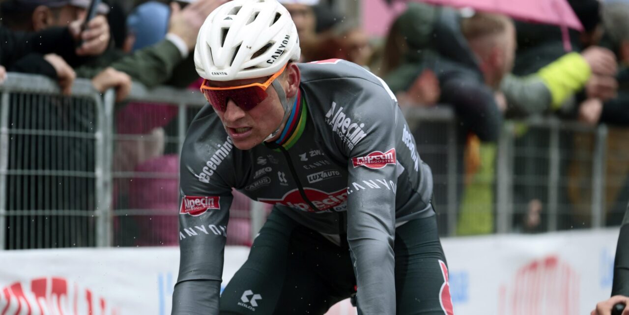 Mathieu van der Poel had geen topbenen: “Nog niet vaak zulke omstandigheden meegemaakt”