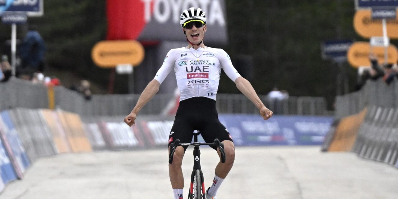 Ayuso triomfeert in koninginnenrit Tirreno-Adriatico en neemt leiderstrui over van taaie Ganna