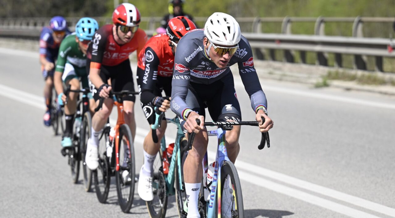 Mathieu van der Poel even in de aanval in Tirreno, ondanks dat ‘het goed is geweest’