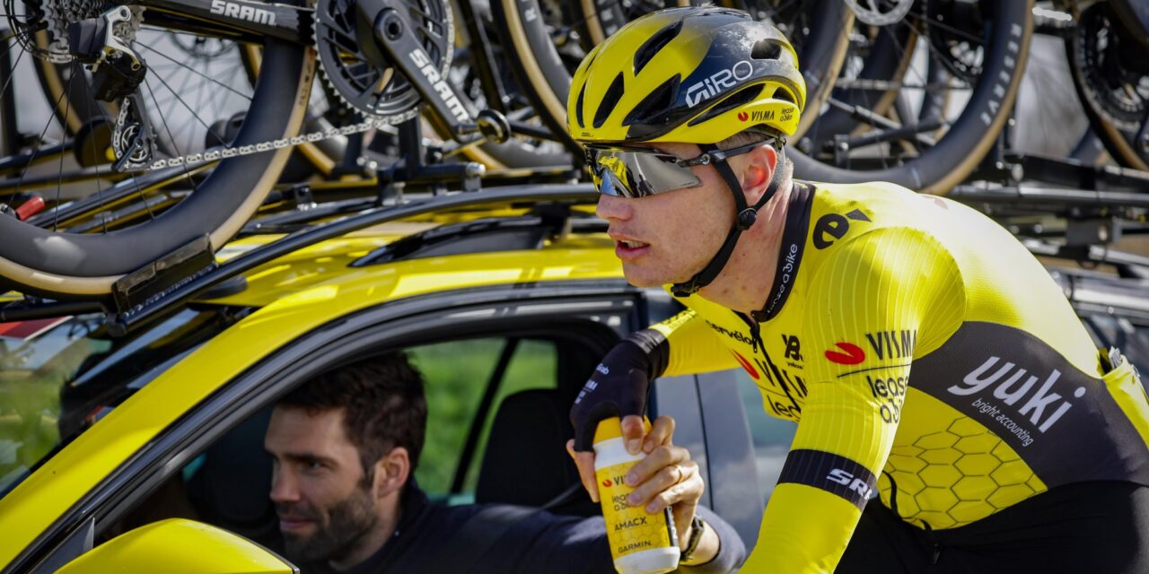 Sep Vanmarcke en Greg Van Avermaet zijn het eens: “Val van Olav Kooij ook zijn eigen schuld”