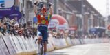 Indrukwekkende Mads Pedersen wint Gent-Wevelgem na solo van 56 (!) kilometer