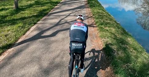 Mathieu van der Poel vliegt niet naar Spanje ter voorbereiding op Ronde van Vlaanderen