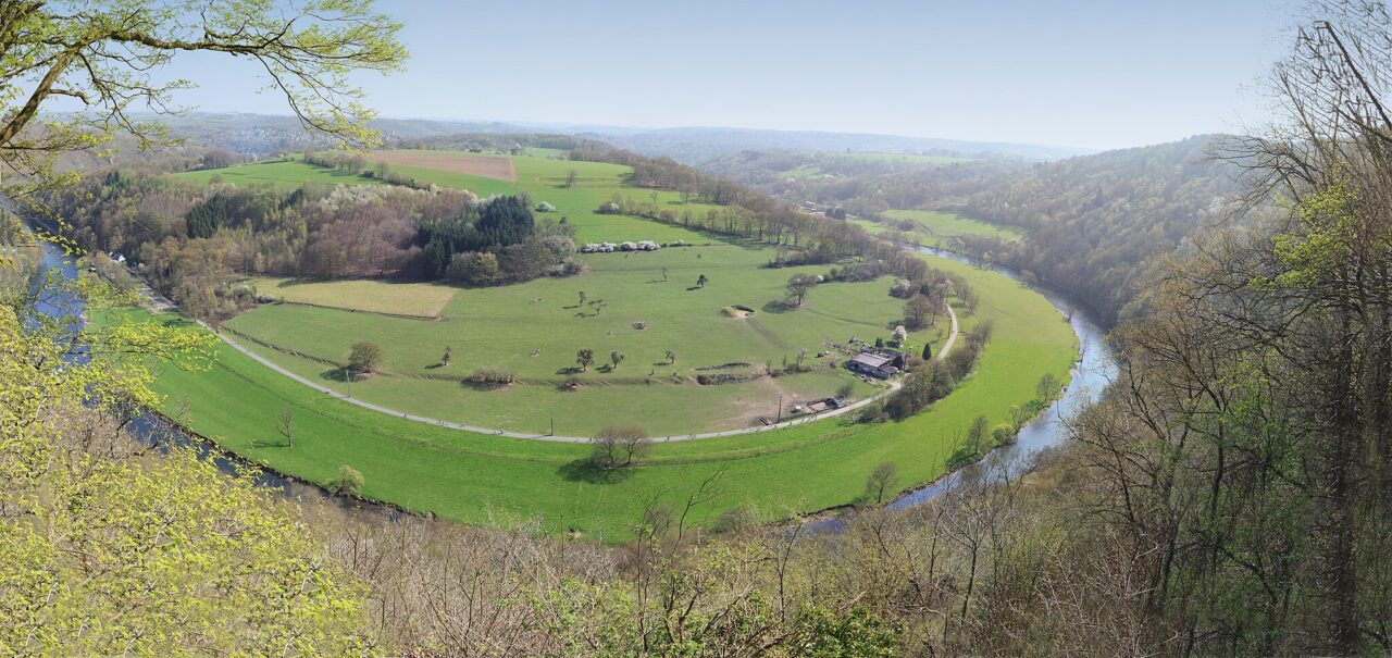 Waarom de Roche aux Faucons de Valkenrots heet