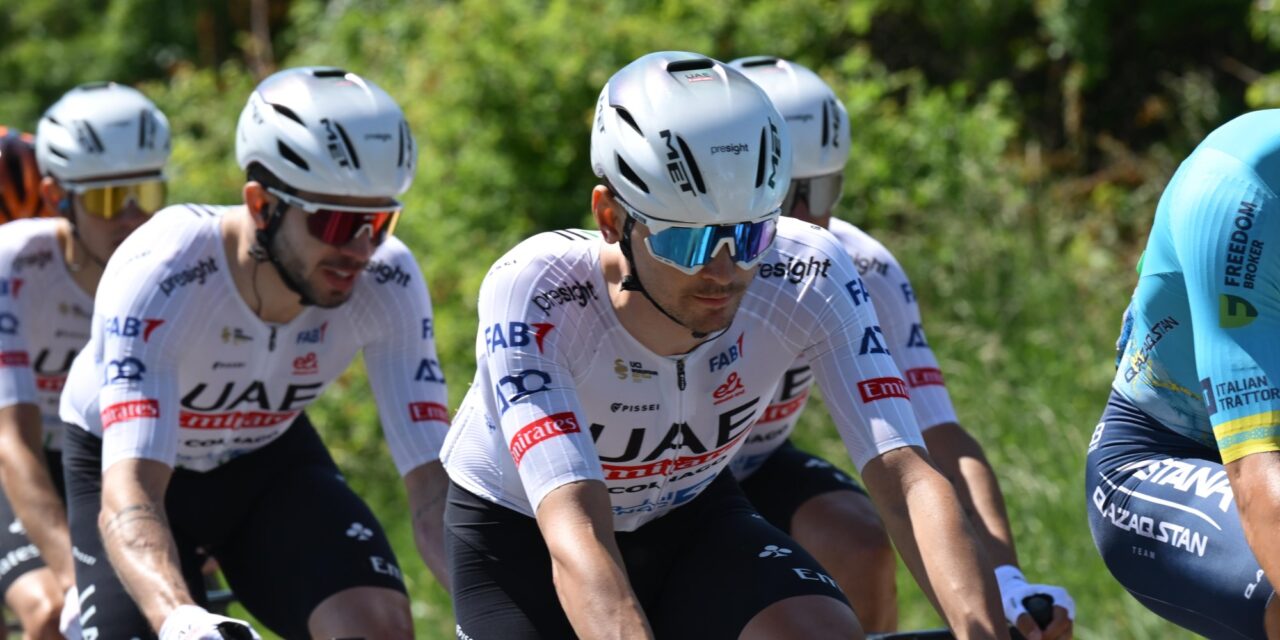 Alessandro Covi jumpt naar overtuigende zege in openingsrit Giro d’Abruzzo